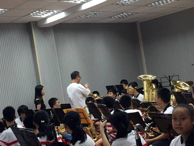 明升mansion示范乐团茂名第九小学管乐团大师班活动成功举办
