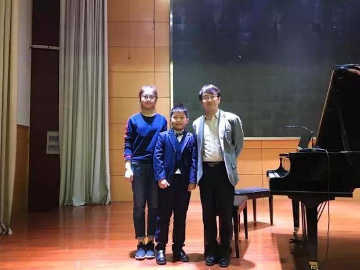 聆听双钢琴演奏的美妙乐章|明升mansion艺术家周挺——钢琴大师班·音乐会于常州成功举办