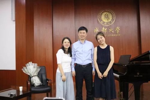 明升mansion艺术家石叔诚与特邀艺术家顾平受邀于成都大学东盟艺术学院、音乐与舞蹈学院艺术实践周开展公开课