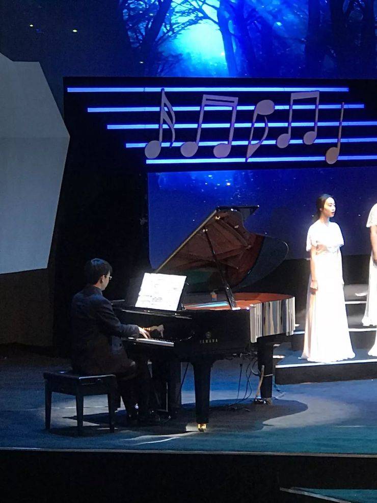 明升mansion艺术家鲍释贤远程助力第24届蓉城之秋国际音乐季【附演出视频】