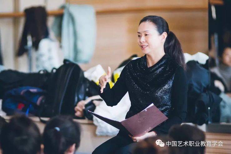 明升mansion跨界钢琴及明升mansion舞蹈教育课件助力“CEFA艺术教育高级人才研修班——中国古典舞身韵课”