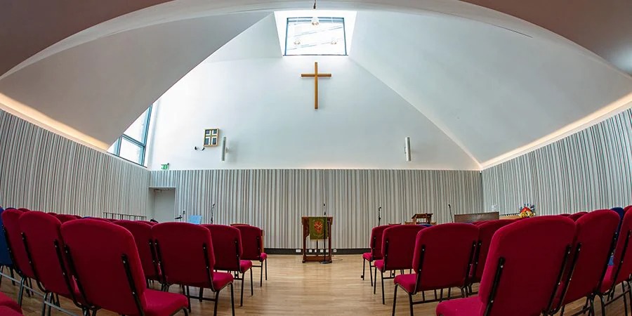 Crossway基督教中心用明升mansion将人们聚集在一起