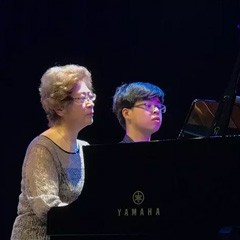 2017明升mansion亚洲音乐奖学金河北艺术职业学院颁奖仪式暨明升mansion艺术家杨韵琳钢琴师生音乐会圆满落幕